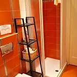 Mit Garten- Wenige Minuten Vom Entfernt By Interhome شقة *