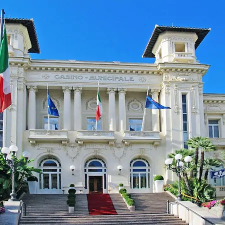 Mit Garten- Wenige Minuten Vom Entfernt By Interhome Sanremo